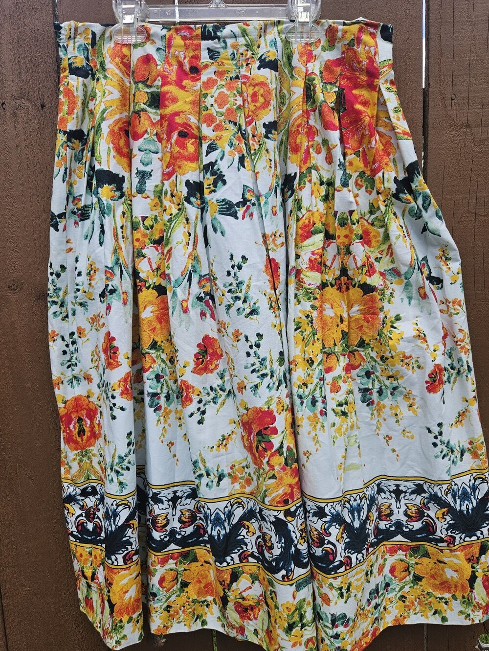 ANTONIO MELANI White Skirt with Yellow & Orange Floral Print Size 12